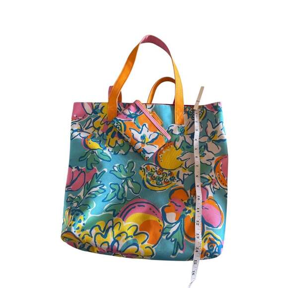 Lilly Pulitzer for Estée Lauder Tropical Floral Tote Bag W/ Zip Pouch - Picture 4 of 7